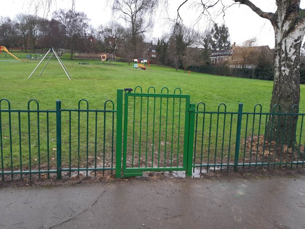 Whittons Park: New gate from south into play area.