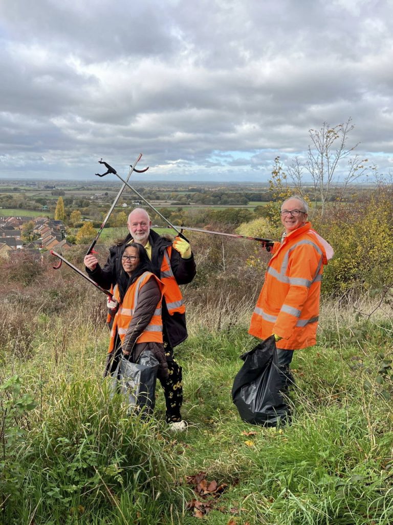 Higson Steps Litter Picking Team 
